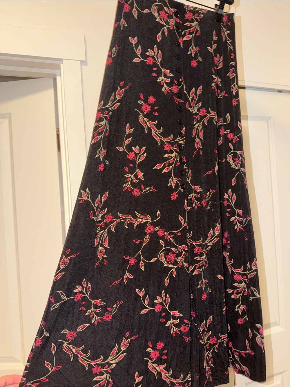 JM Collection Black A-Line Maxi Skirt with Pink and Cream Floral Print